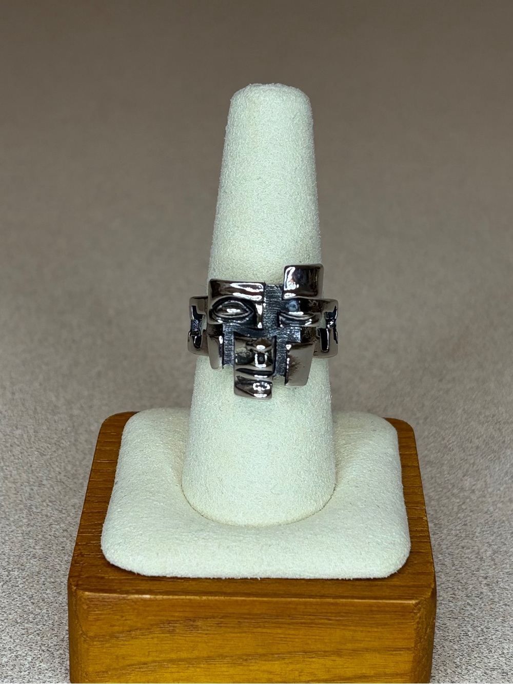 Abstract Modernist Face Ring – Silver Tone Statement Ring